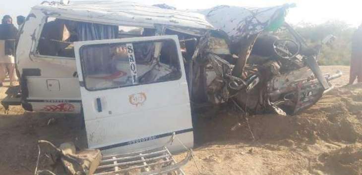 Pick up-bus collision: 15 burnt to death