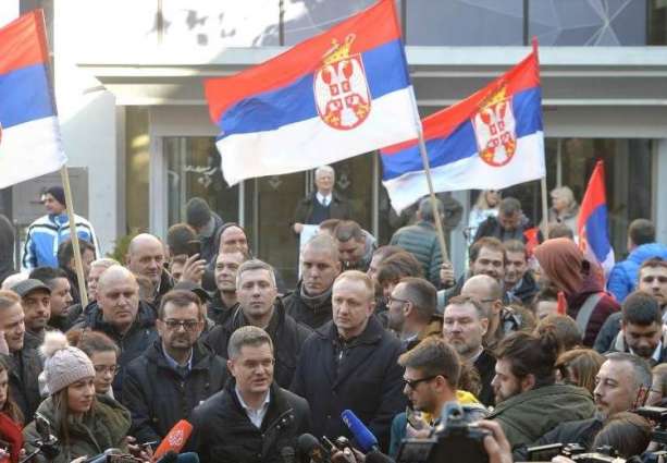 Serbian Opposition Blocks Entrances to National Television Building