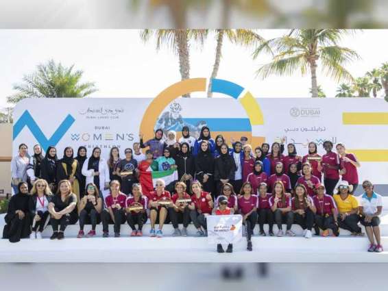 تتويج الفائزات في "ترايثلون دبي للسيدات 2019"