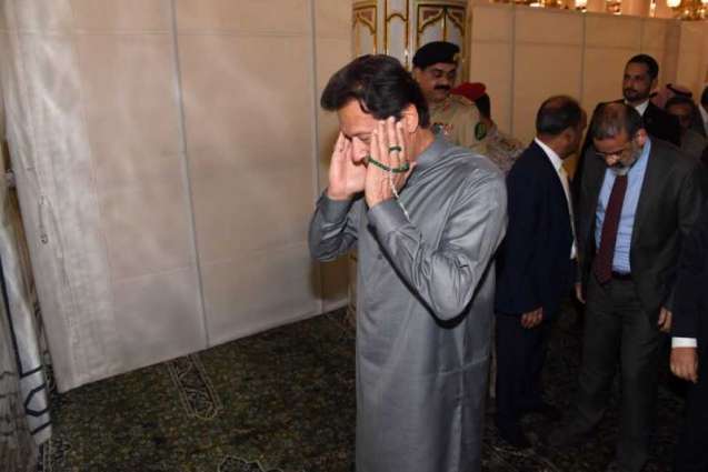 رئيس وزراء جمهورية باكستان الإسلامية يزور المسجد النبوي