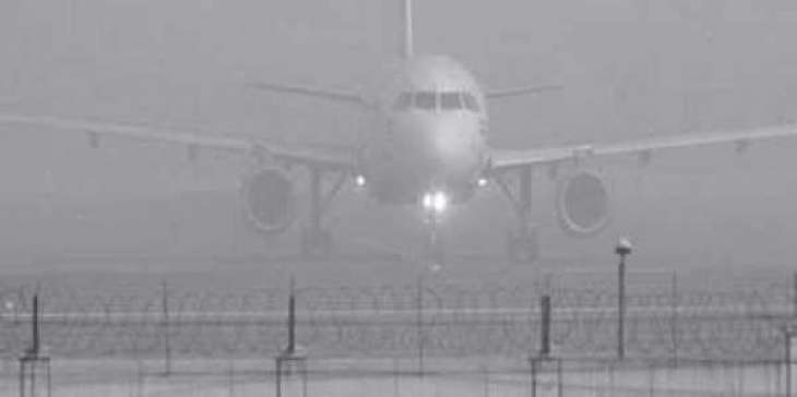 Dense fog suspends flight operations at Lahore Airport