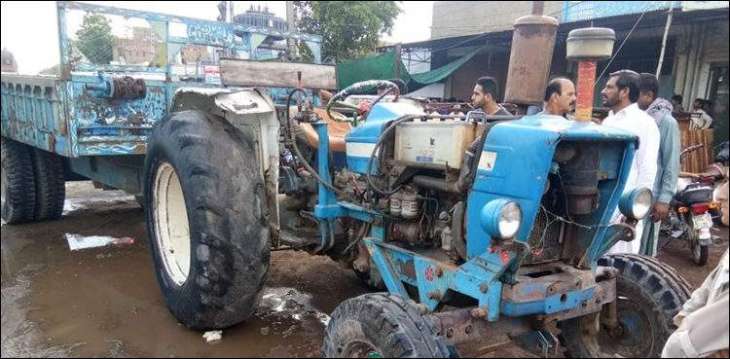 Four killed in bus, tractor trolley collision near Hafizabad
