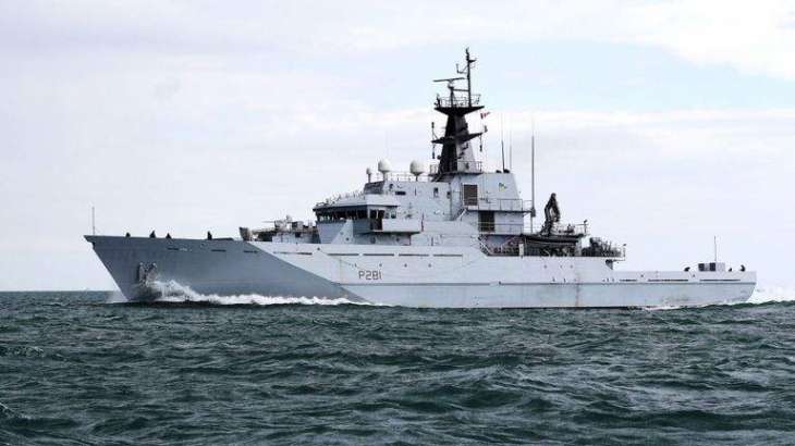 UK Warship Shadows Russian Training Vessel Through English Channel - Royal Navy