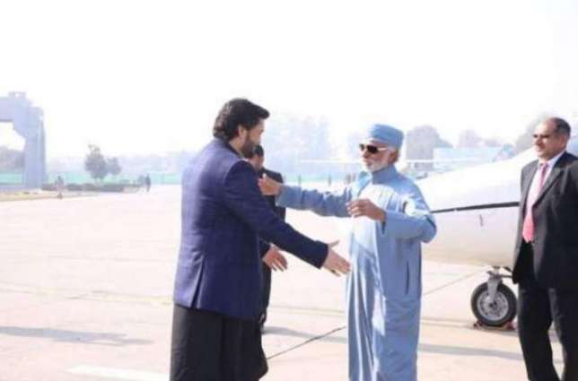 وزیر  التسامح  الاماراتي الشیخ نھیان بن مبارک آل نھیان یصل دولة باکستان في زیارتہ