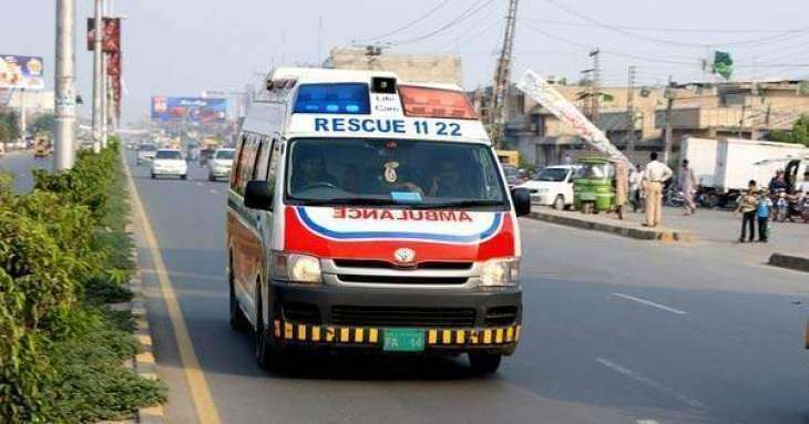 5 die, 10 injured bus overturns in Bahawalpur