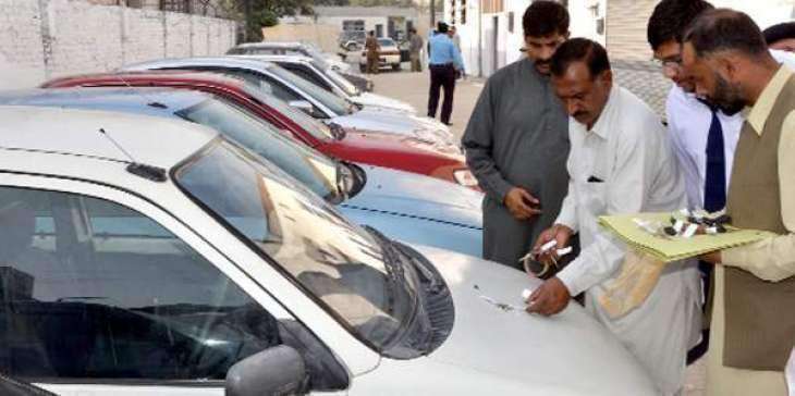 3 car lifters arrested in Karachi