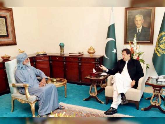 Pakistan’s President receives Nahyan bin Mubarak