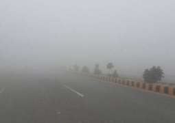Motorway sections closed as fog blankets plain areas in Punjab