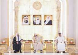 حاكم عجمان يستقبل وزير الشؤون الإسلامية