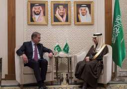 وزیر الخارجیة الباکستاني شاہ محمود قریشي یلتقي مع نظیرہ السعودي الأمیر فیصل بن بن فرحان