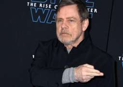 'Star Wars' star Mark Hamill slams Mark Zuckerberg as he makes an exit from Facebook