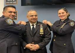 لأول المرّة ۔۔۔۔۔ ضابط من أصول باکستانیة تتولي منصب مساعد نائب رئیس قوة الشرطة المساعدة التابعة لشرطة نیویورک