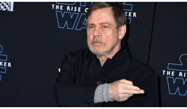 'Star Wars' star Mark Hamill slams Mark Zuckerberg as he makes an exit from Facebook
