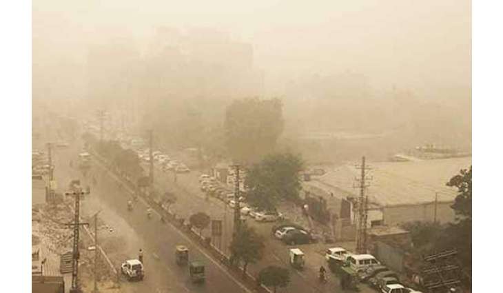 Immense fog envelops  different areas of Punjab, KP
