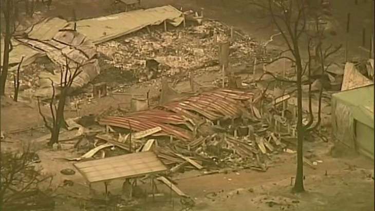 Australia fires: Seven dead and more than 200 homes destroyed