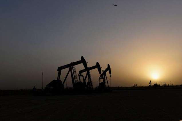 Oil Hits Near 4-Month Highs Amid US-Iran Exchange of Strike Threats