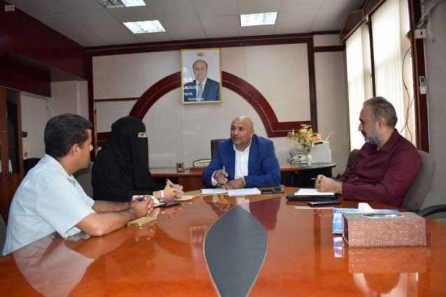 وكيل محافظة عدن يشيد بالبرامج الإنسانية التي يقدمها مركز الملك سلمان للإغاثة في اليمن