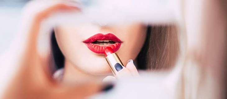 Lipstick banned  in University