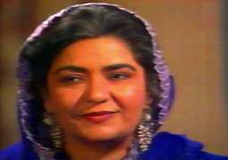 وفاة ممثلة باکستانیة ” نیغات بات “ عن 72 عاما
