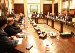 السفير آل جابر يؤكد استمرار دعم اليمن للتوصل إلى حل سياسي شامل وفقا للمرجعيات الثلاث