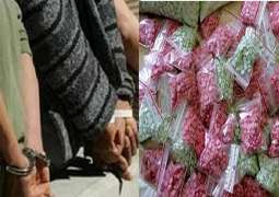 القبض علي آسیوین اثنین بتھمة تھریب المخدرات في سلطنة عمان