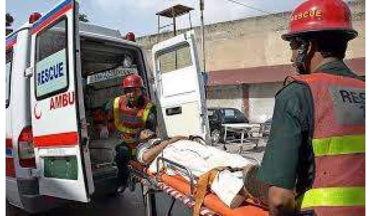 4 members  of a family die in traffic mishap in motorway