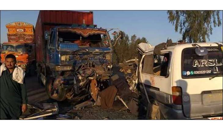 Van-dumper collision claims 5 lives on Pindi-Fateh Jang road