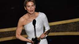 Zellweger caps magical comeback with second Oscar