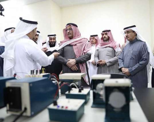 وزير التعليم يدشن معامل الذكاء الاصطناعي والأمن السيبراني بجامعة الإمام عبدالرحمن بن فيصل بالدمام