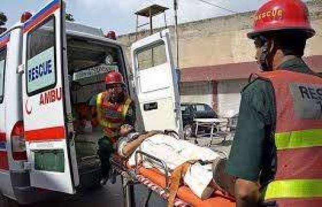 2 die, 12 injured in road mishap in Baluchistan