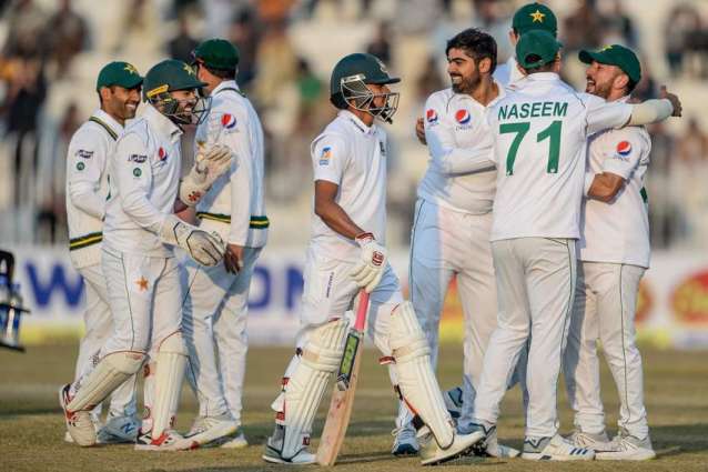 Pakistan win first Test match against Bangladesh