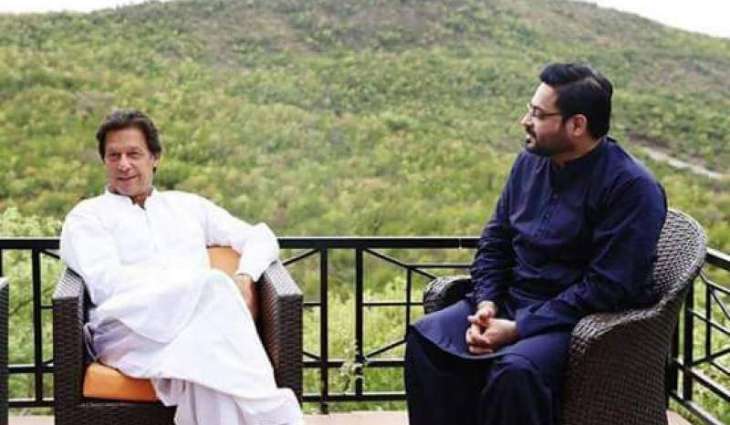 “Don’t use word “Riasat-i-Madina” for Pakistan,” Dr. Amir Liaqat advises PM Imran