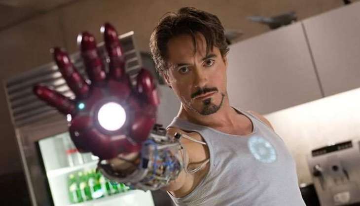 Which Avenger did Robert Downey Jr wish to play instead of Iron Man in Marvel Cinematic Universe?
