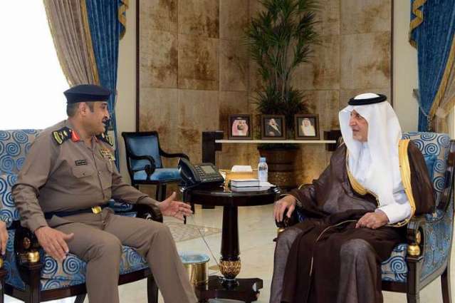 سمو الأمير خالد الفيصل يتسلّم التقرير السنوي لأعمال الدفاع المدني بالمنطقة