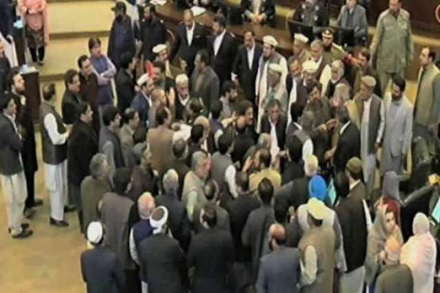 KP Assembly witnesses clash between govt, opposition members