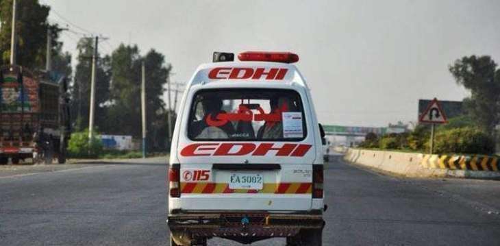 One dies other injured in road mishap in Faisalabad