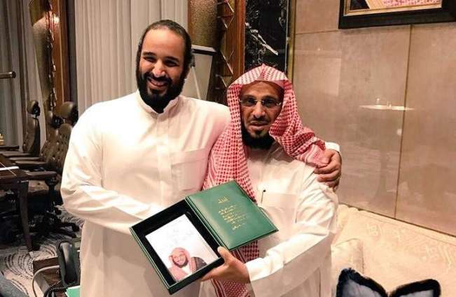 الداعیة السعودي عائض القرني : محمد بن سلمان ھو القائد الحقیقي للأمة الاسلامیة
