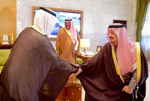 سمو أمير منطقة الرياض يستقبل عدداً من مسئولي مؤسسة اليمامة الصحفية
