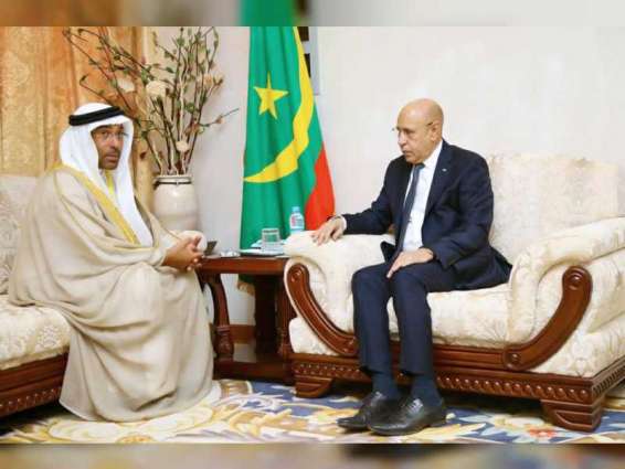 الرئيس الموريتاني يستقبل الصايغ على هامش مشاركة الإمارات في قمة مجموعة الساحل الخمس