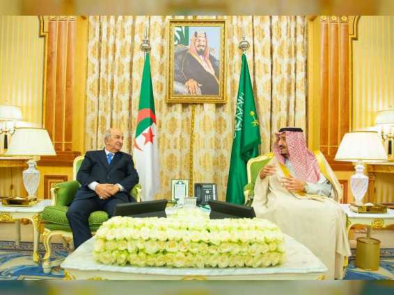 خادم الحرمين الشريفين والرئيس الجزائري يبحثان اخر المستجدات الإقليمية والدولية