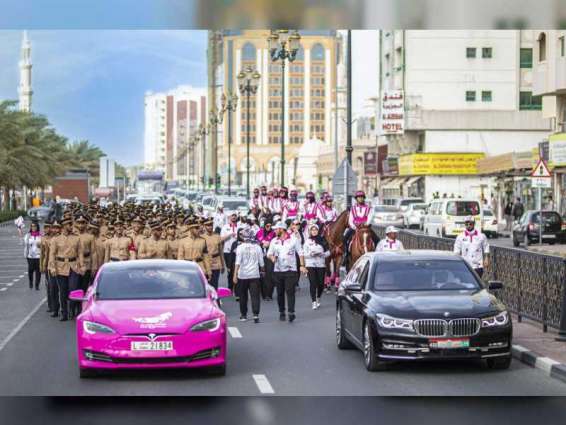"القافلة الوردية" تشهد مشاركة أكثر من 400 شخص من المؤسسات الرسمية والمدنية