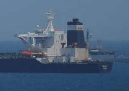 US Urges Ships to Take Photos of Illegal Oil Transfers - State Dept. Officials