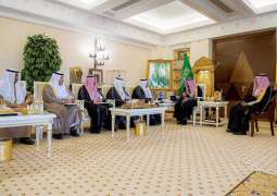 سمو الأمير فيصل بن مشعل يلتقي أعضاء فريق التخطيط والتطوير في جامعة القصيم