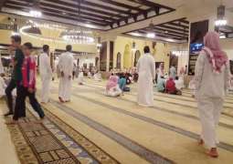 ھیئة کبار العلماء :۱یقاف صلاة الجمعة و الجماعة باستثناء الحرمین الشریفین في المساجد السعودیة بسبب فیروس کورونا