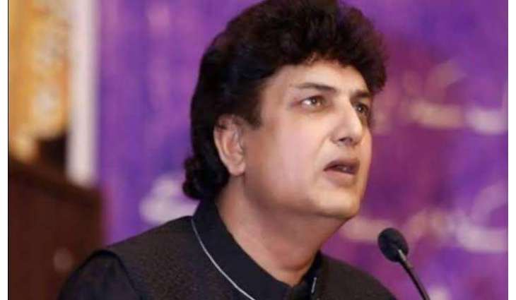 Qamar justifies his act of misbehaving with Marvi Sarmad on TV