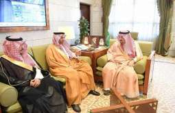 سمو أمير الرياض يستقبل المدير التنفيذي لإمارات المناطق بمركز المعلومات الوطني
