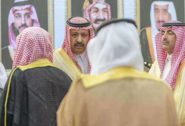سمو أمير الباحة يستقبل المعزين في وفاة الأمير طلال بن سعود -رحمه الله-