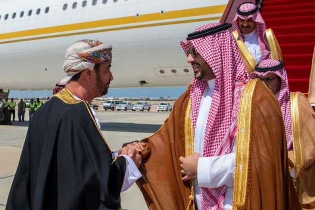 سلطان عمان يستقبل سمو الأمير خالد بن سلمان
