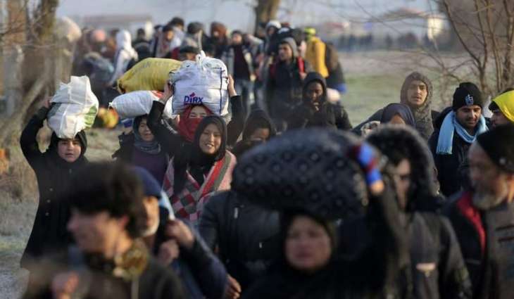Migrants Using Turkish Military's Gas Grenades Against Greek Border Guards - Athens