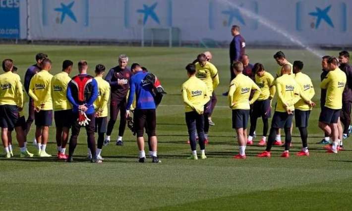 Spain's Barcelona Football Club Suspends Training Over COVID-19